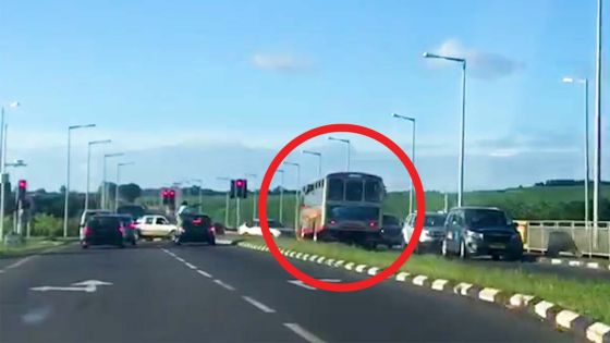 Un fou du volant crée la panique à Cascavelle 