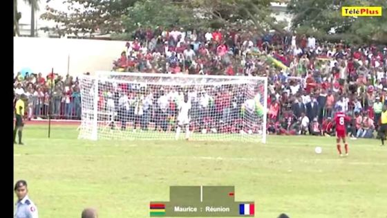 JIOI - Finale football : l’incroyable série de tirs aux buts qui aurait pu faire rentrer ce match dans le livre des records