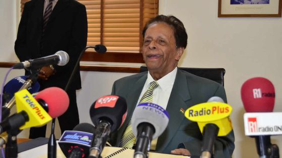Premier ministre : SAJ confirme qu’il va se retirer et que Pravind Jugnauth lui succédera