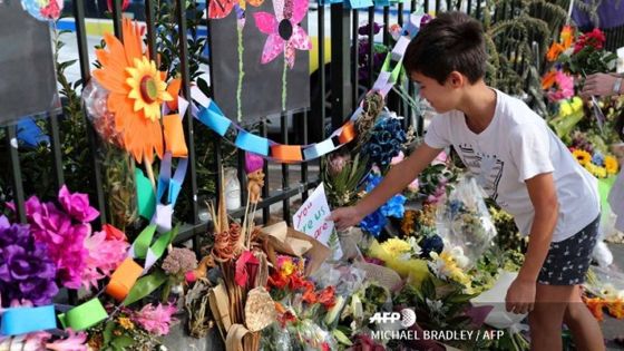Christchurch : une semaine après, la Nouvelle-Zélande rend hommage aux victimes