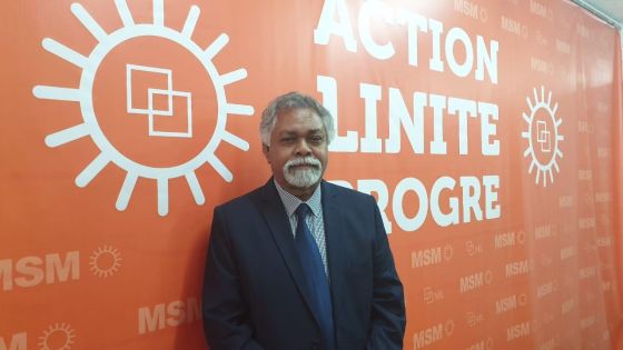 «Mo pa kapav res lor bistop mo bizin rent dan sa metro la», dit Siram Sakaram ancien député MMM qui rejoint le MSM