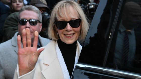 Trump condamné à verser 83 millions de dollars à une autrice pour l'avoir diffamée