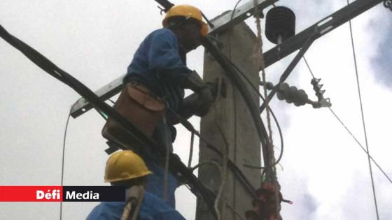 Post-pluies torrentielles : une vingtaine de foyers toujours privés d’électricité