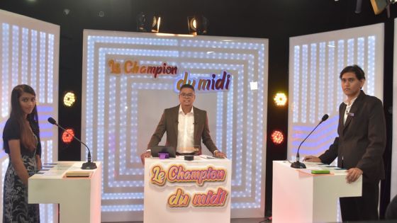 Radio Plus/ Defimedia.info - Champion du Midi Spécial Etudiant : 16 collégiens s’affrontent pour le ‘Prix en Or’