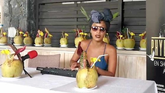 Phyllisia Ross en showcase à L’Altitude Club