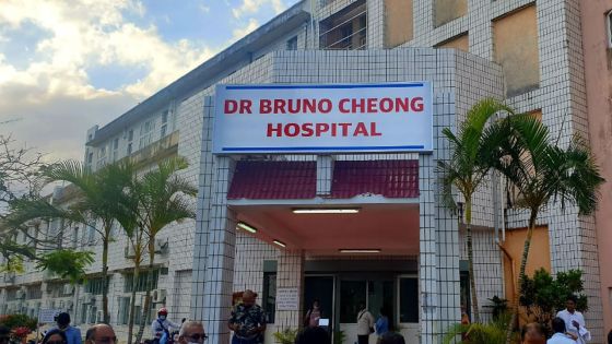 Flacq : un motocycliste aux soins intensifs après un accident