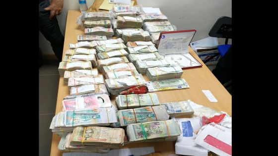 Icac : voici le contenu des deux coffres-forts saisis chez un présumé trafiquant