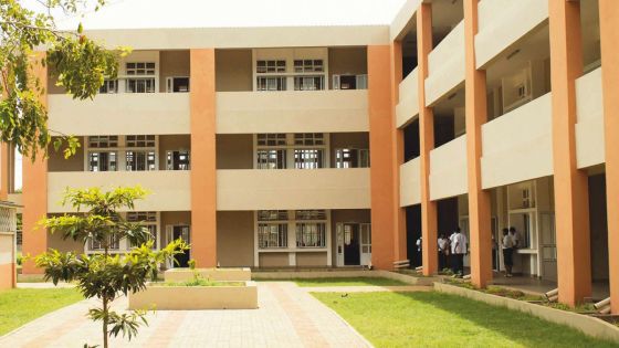 Nouveau calendrier scolaire : des syndicats du secteur éducatif déplorent l’absence de consultations