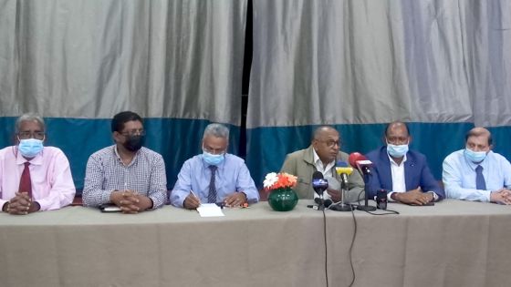 Collèges privés : des managers brandissent la menace d’une lockout