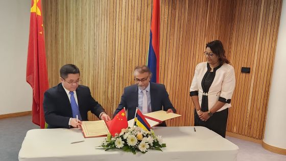 Commerce : Maurice prévoit d’exporter ananas et litchis en Chine