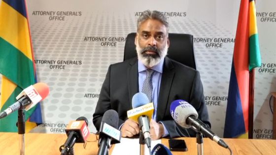 Conférence de presse de l'Attorney General, Maneesh Gobin