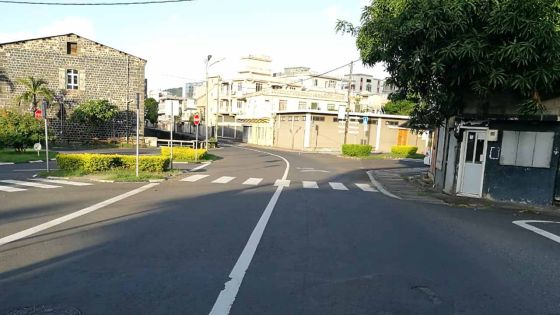 Covid-19 : une éventuelle levée du couvre-feu par étape fait débat au sein du GM