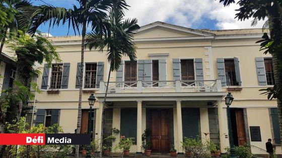 Polémique Top FM/IBA : la Cour suprême ordonne le gel d'une seconde procédure disciplinaire engagée contre la radio  