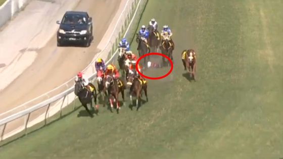 Le jockey Rai Joorawon transporté dans une clinique après une chute