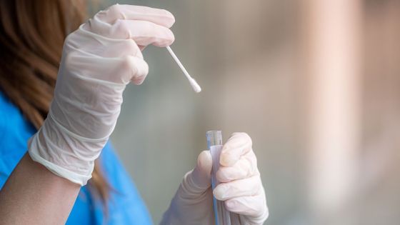 Covid : un autre virus et la génétique pourraient expliquer des différences immunitaires