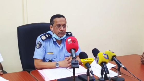 Navire échoué à Pointe-d'Esny : suivez en direct la conférence de presse du CP