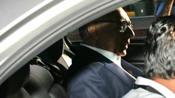 Arrestation par la FCC : Sattar Hajee Abdoula transporté à l'hôpital après avoir signalé des problèmes de santé 