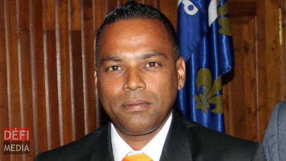 Menaces sur l'ancien lord-maire : «Si to pa donn mwa kass mo pou kraz to loto»