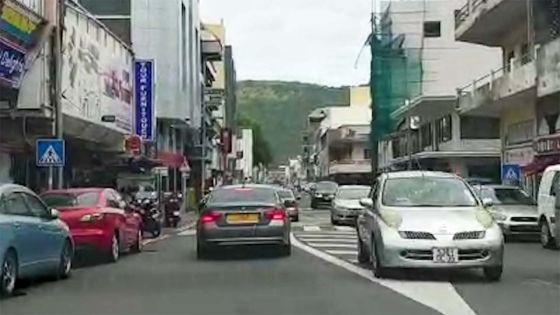 Pluies torrentielles : accalmie dans la capitale, 'business as usual' pour quelques commerces