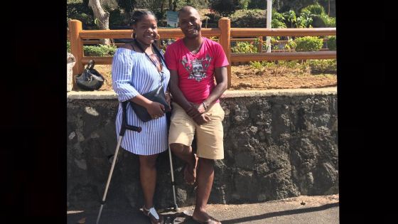 Messe papale : la foi inébranlable de Diana, une unijambiste