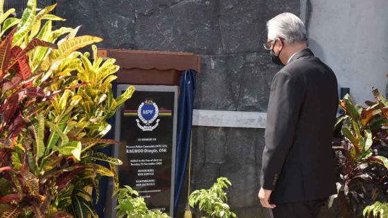 Cérémonie d’hommage à la policière Dimple Raghoo 