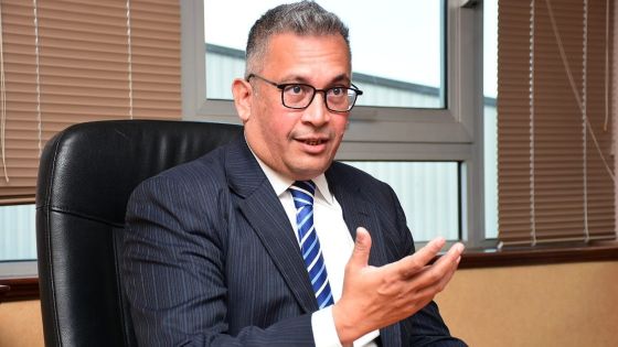 « Il y a une culture politique au port qui perdure depuis des années », dit Sanjeev Ghurburrun