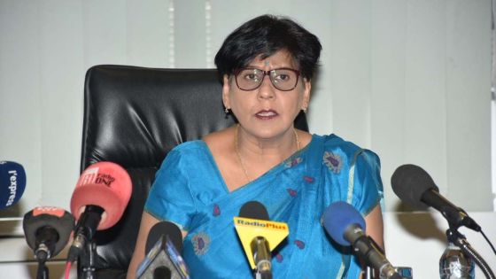 Éducation : Leela Devi Dookun-Luchoomun face à la presse