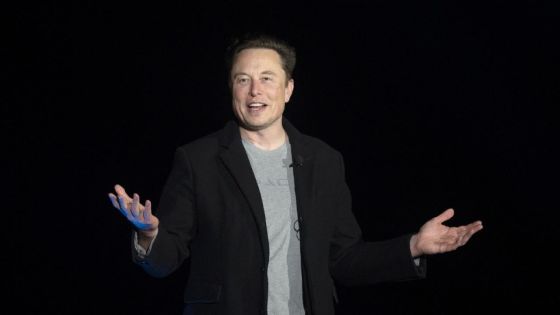 Rachat de Manchester United: c'est une blague, corrige Elon Musk