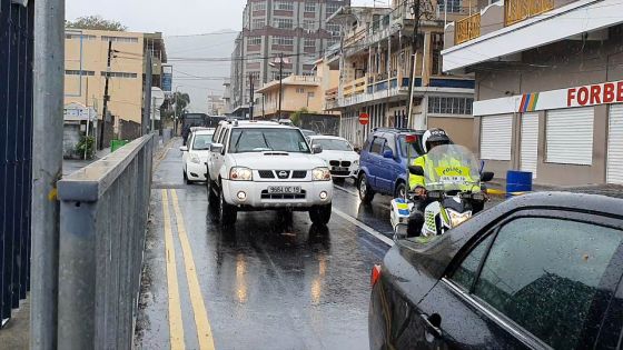 Forte tempête Calvinia - Maurice en alerte 3 à 9 h ce matin : cafouillage et colère 