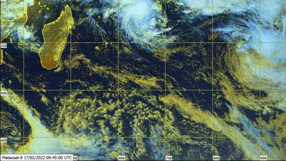 Météo : Emnati à environ 640 km de St Brandon 