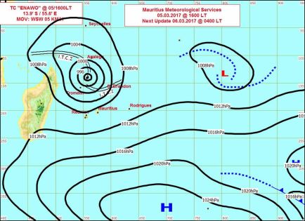 Météo : le cyclone Enawo se dirige vers Madagascar 