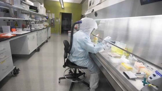 Moyens matériels dans les hôpitaux : 100 000 tests PCR et des équipements commandés