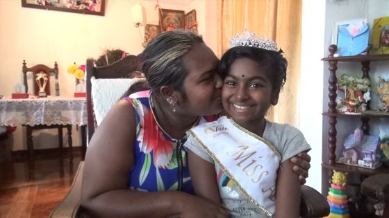 Découvrez l'histoire de Keshini qui a retrouvé le sourire malgré son handicap 