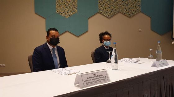 Une représentante de Facebook en mission à Maurice