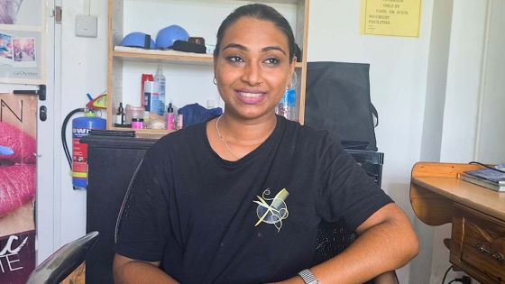 Journée internationale des femmes : Naazranah coiffe au poteau les préjugés