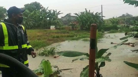La Flora : accumulations d’eau, les pompiers à pied d’œuvre
