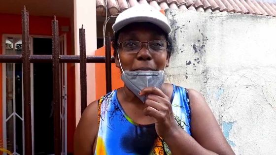 « Nou pas kontan korona la nou me li pe permet nou aprann boukou kitsorz », dit Flories 