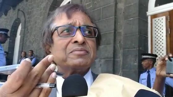 Anil Gayan : «Akoz sa appel enn lotel gouvernman. Se enn lotel. Ou rentre, ou sorti»