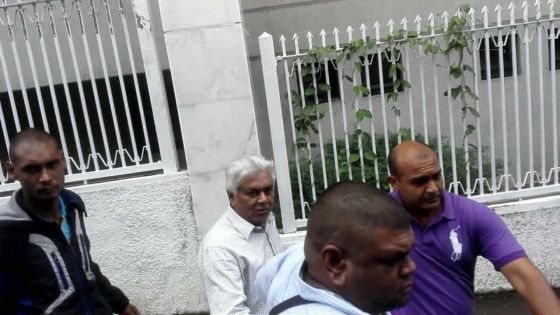 Saisie de 135 kilos d’héroïne : brève déclaration de Geeanchand Dewdanee