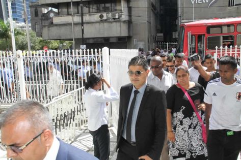 Affaire Roches-Noires : la poursuite veut que Gooljaury soit entendu avant la lecture des dépositions de Ramgoolam 