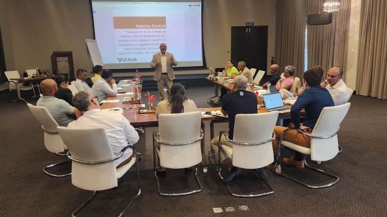 Govindah Chinapiel remet en question les pratiques de ressources humaines