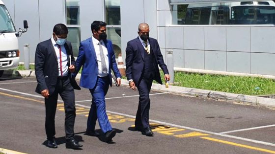 Achat controversé des comprimés Molnupiravir : Akash Chuttoo fait valoir son droit au silence