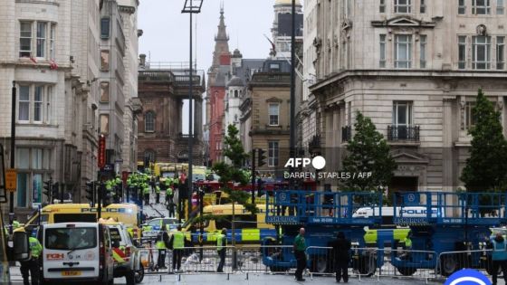Une voiture fonce sur la foule à Liverpool, 27 personnes hospitalisées 
