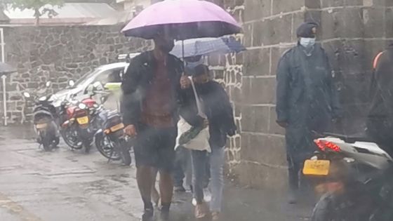 Avis de pluies torrentielles : pas d’accalmie avant lundi