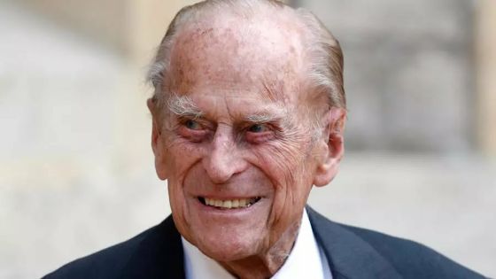 Le prince Philip, époux d'Elizabeth II, hospitalisé par précaution