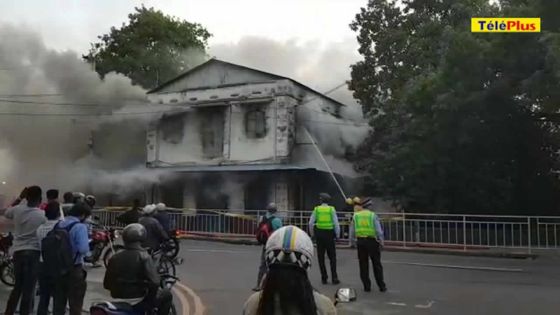 Incendie au poste de police de Trou-Fanfaron : le bâtiment sera restauré