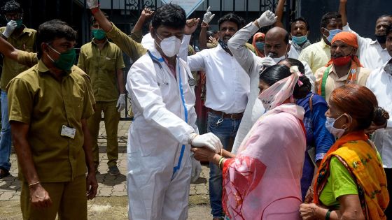 Coronavirus : la pandémie s'accélère dans le monde, pas de solution miracle, selon l'OMS