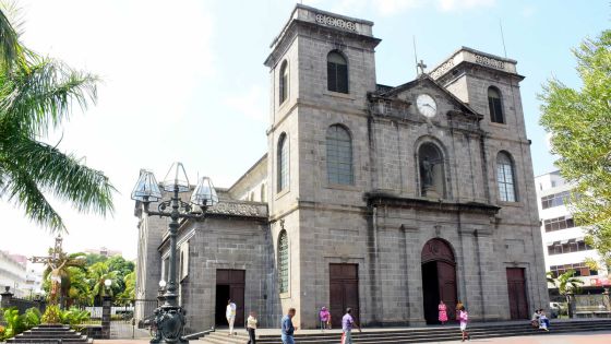 Le diocèse de Port-Louis préconise des gestes barrières 