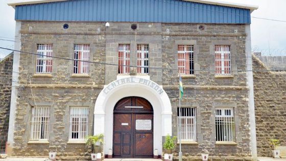 Des rations supplémentaires pour les prisonniers