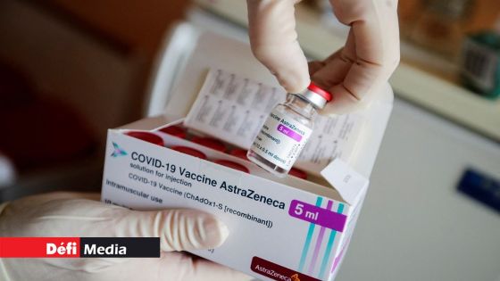 AstraZeneca : l'EMA juge que les caillots sanguins devraient être ajoutés aux effets secondaires rares